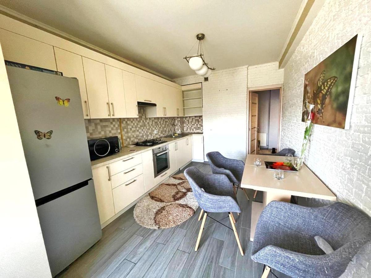 Luxury Central Flat Chisinau Exterior foto